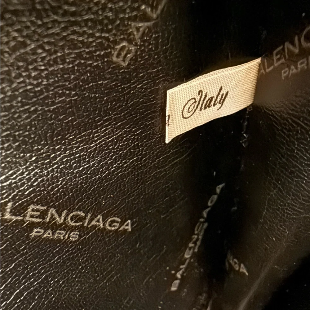 Vintage Balenciaga Clutch-see callouts - Picture 5 of 14